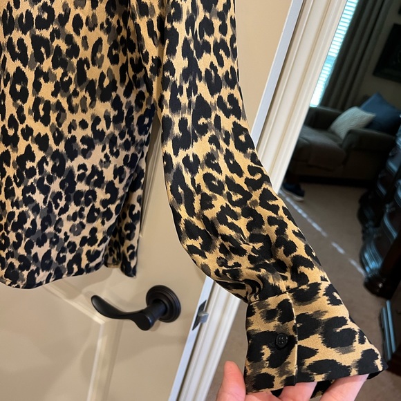Halogen Women's Leopard Animal Print Blouse Shirt Hidden Front Buttons X1. - Picture 4 of 8